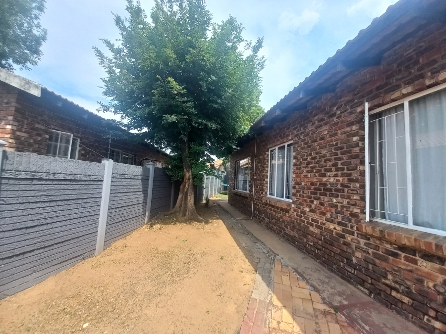 3 Bedroom Property for Sale in Safari Gardens North West